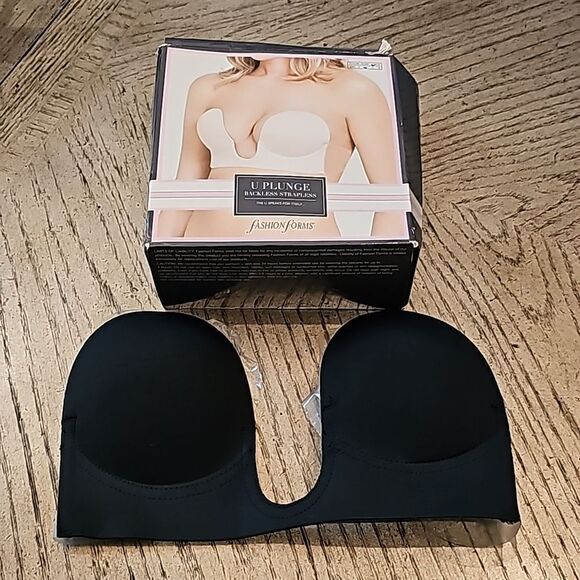 U plunge backless Strapless bra B cup black never worn - Picture 1 of 7